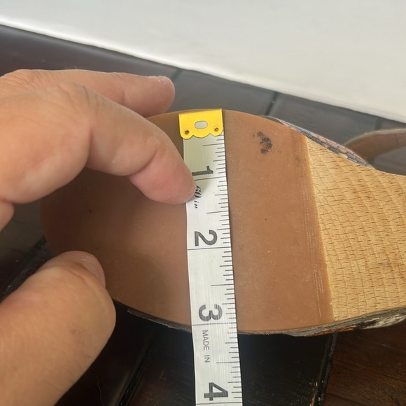 Madewell The Johanna Crisscross Clog Sandal in Snake Embossed Leather, Size 8 ♣️ - Picture 10 of 12